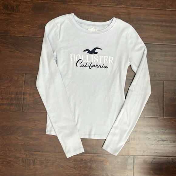 Bundle of two Hollister long sleeve shirts - Picture 5 of 7